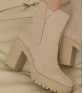 Boot Paneled Oasis Society